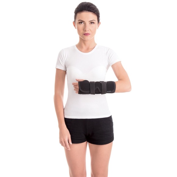 Adjustable Wrist Support Brace for Carpal Tunnel - Picture 6 of 11